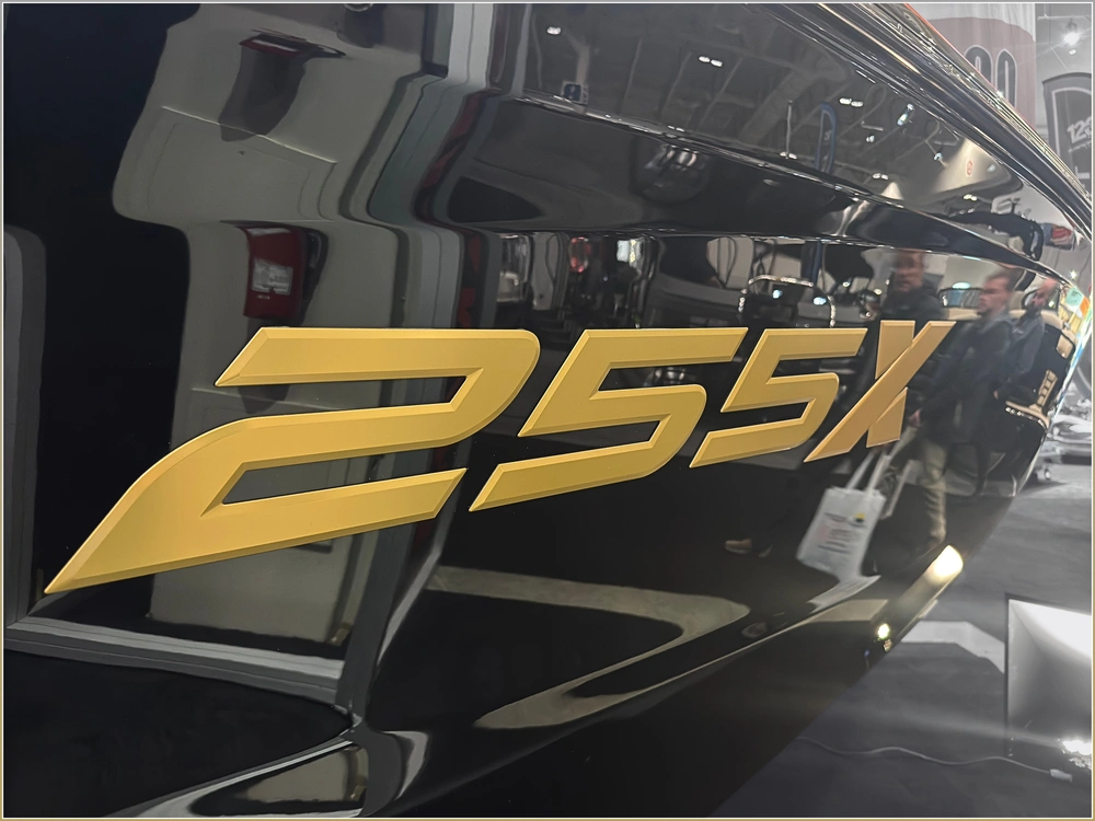 2025 Yamaha 255xd + $2,500 Water Package! 3.99% Financing & No Luxury Tax* alt