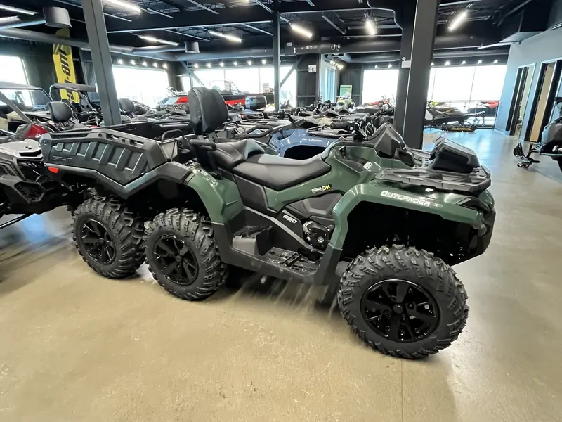 2025 Can-Am OUTLANDER 6X6 650