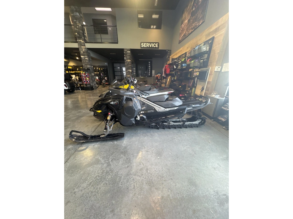2024 Lynx Shreder Re 850 Turbo 146 2.5 Black Demo alt