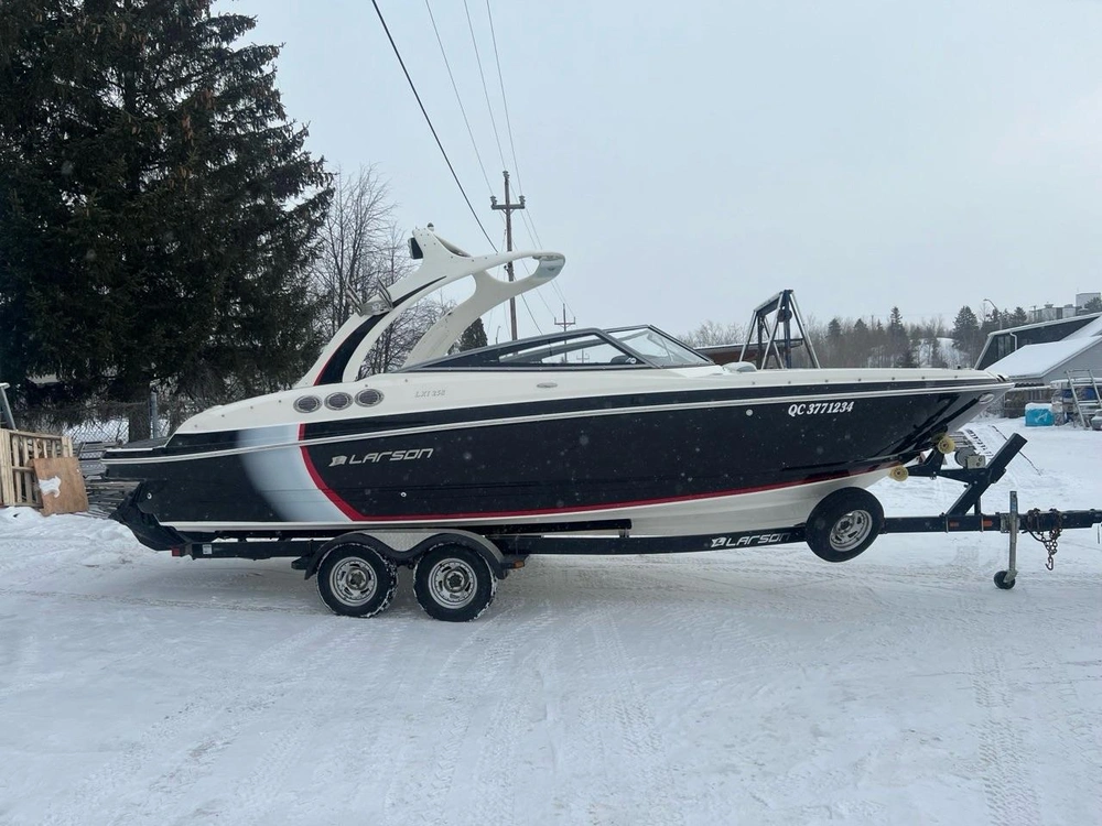 2013 Larson Lxi 258 Io Merc8.2 Mpi B3 380hp alt