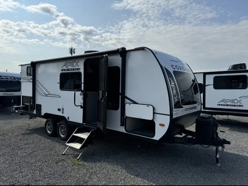 Coachmen APEX NANO 208BHS 2025