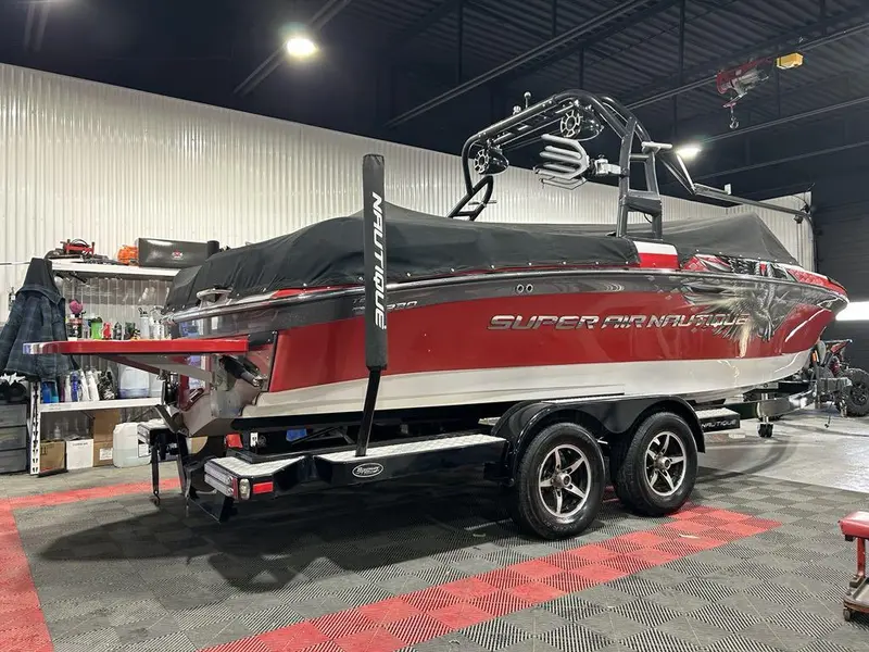 2012 SUPER AIR NAUTIQUE TEAM 230 **MODELE 23 PIEDS RARE SUR LE MARCHÉ**