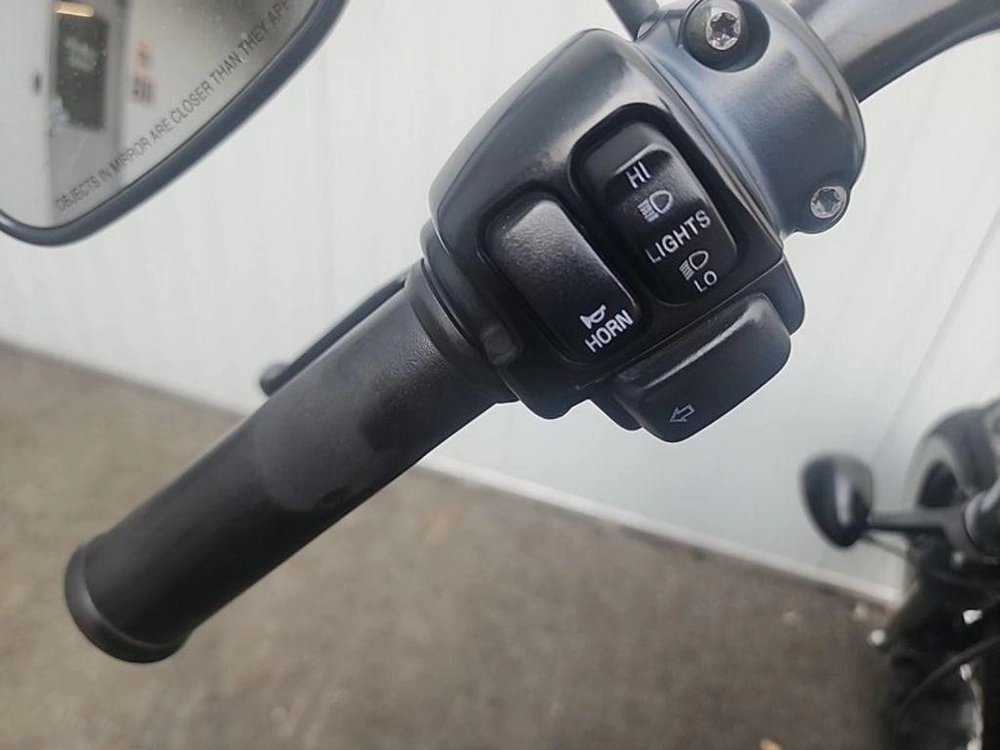 2011 Harley-davidson Xl1200n - Sportster® Nightster® alt