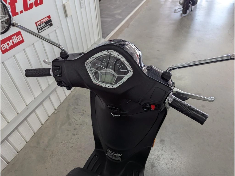 2024 Piaggio Liberty 50 alt