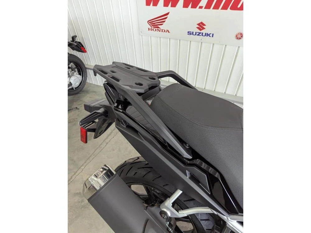 2025 Suzuki V-strom 800 alt
