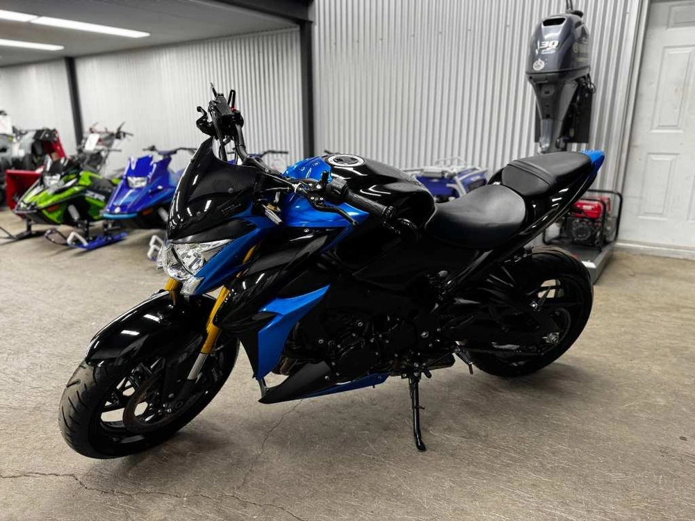 Suzuki Gsxs 1000 2018 alt
