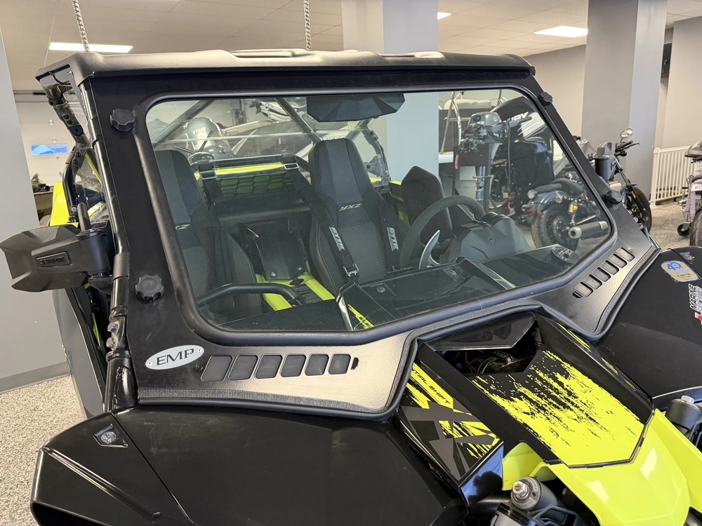 Yamaha Yxz 1000r Ss Se 2021 alt