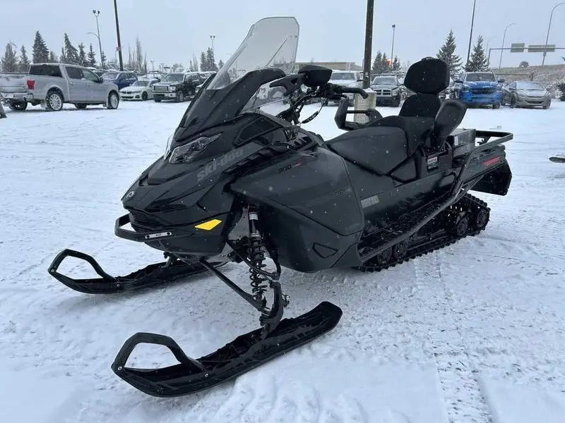 2026 Ski-Doo EXPEDITION LE 20" 900 ACE Crosscut 1.5" E.S. Black