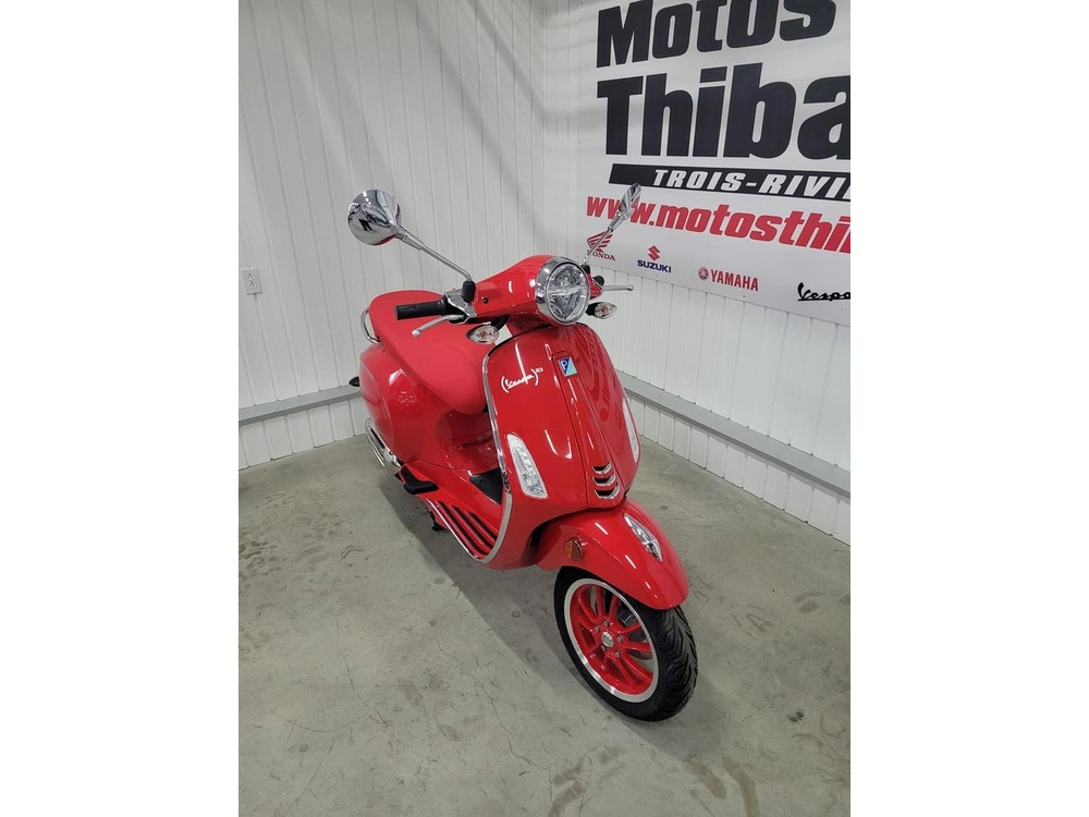 2023 Vespa Primavera 50 alt