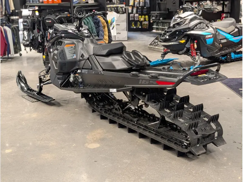 2025 Ski-Doo SUMMIT ADR w/ EDGE Pkg 165 850 E-TEC PowderMax X-Light FlexEdge 3.0" SHOT