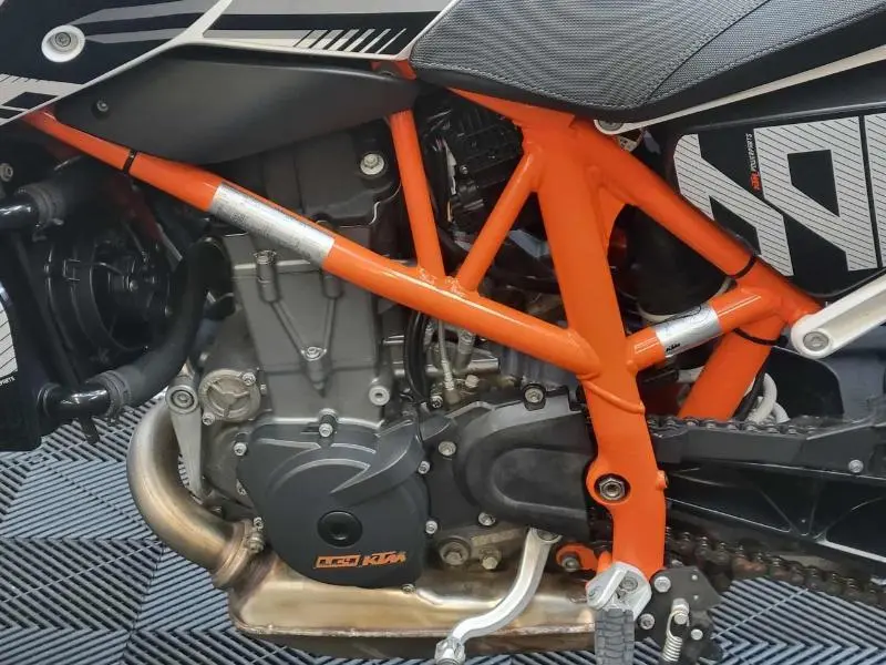 2015 KTM DUKE 690 thumbnail 7