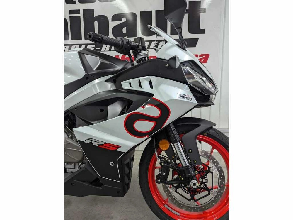 2025 Aprilia Rs 457 alt