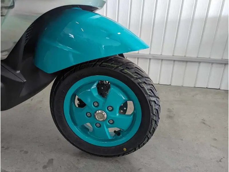2022 Piaggio 1 Active thumbnail 5