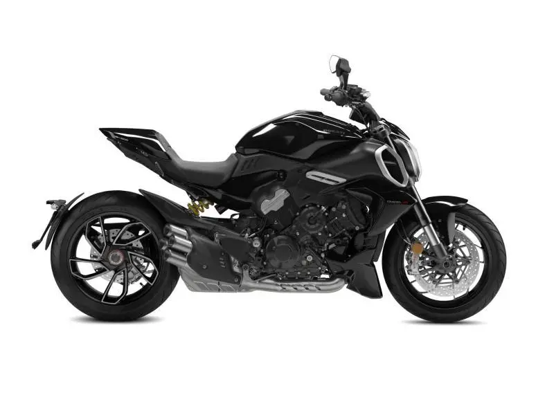 Ducati Diavel V4 2025