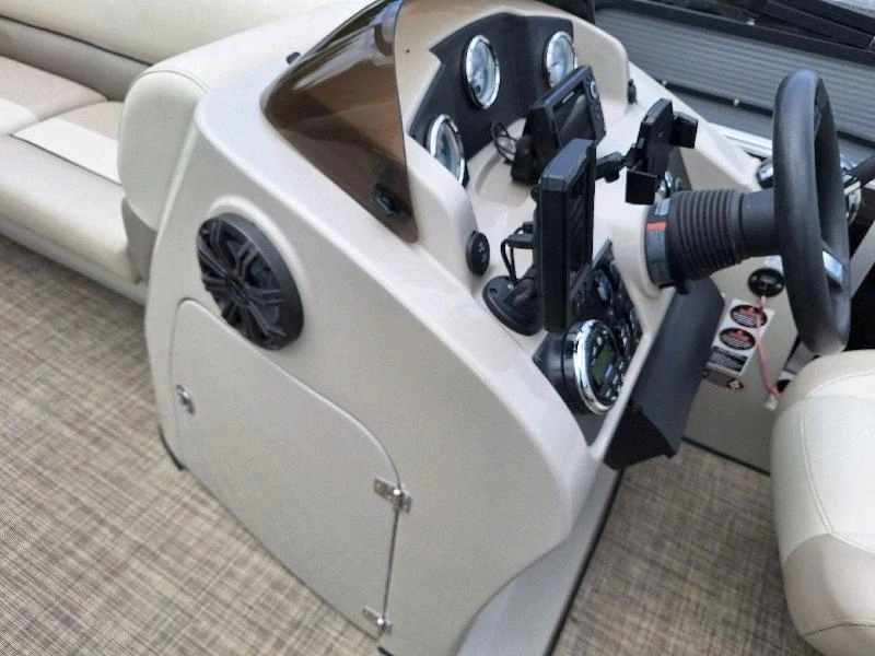 2018 Cypress Cay Seabreeze 212 3 Quilles 115hp alt