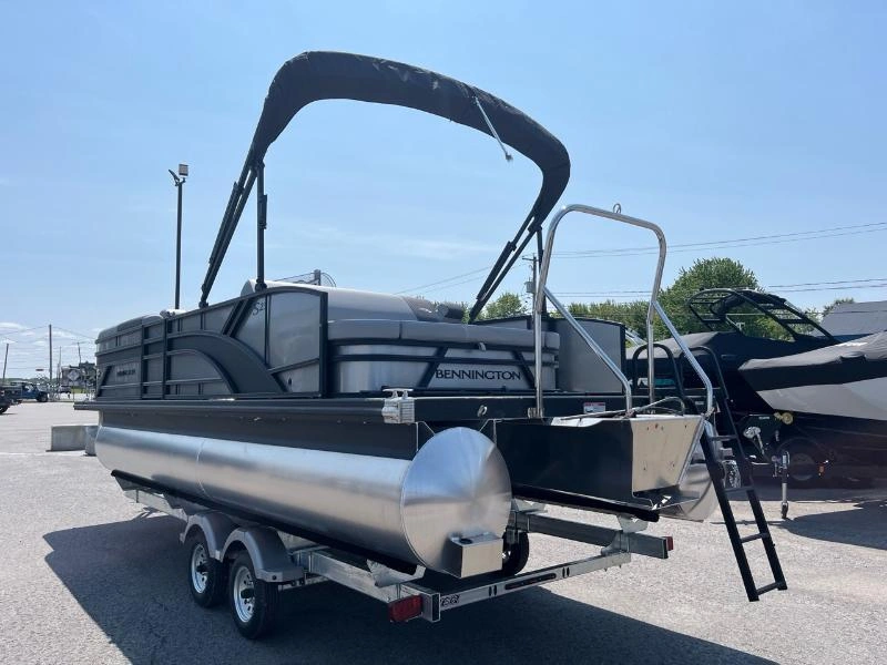 Bennington Marine S23 Swingback 3t Xpress 2025 alt