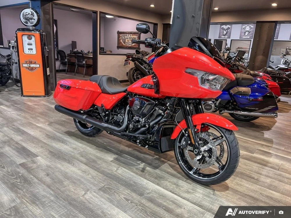 2026 Harley-davidson Road Glide alt