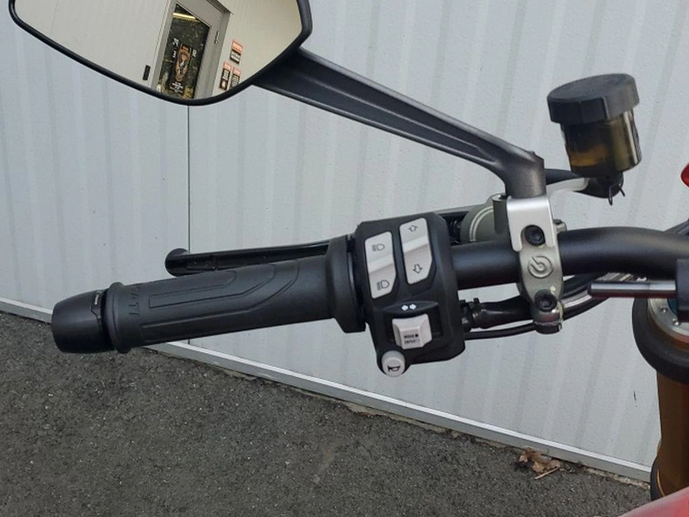 2023 Ducati Monster+ Ducati Red alt