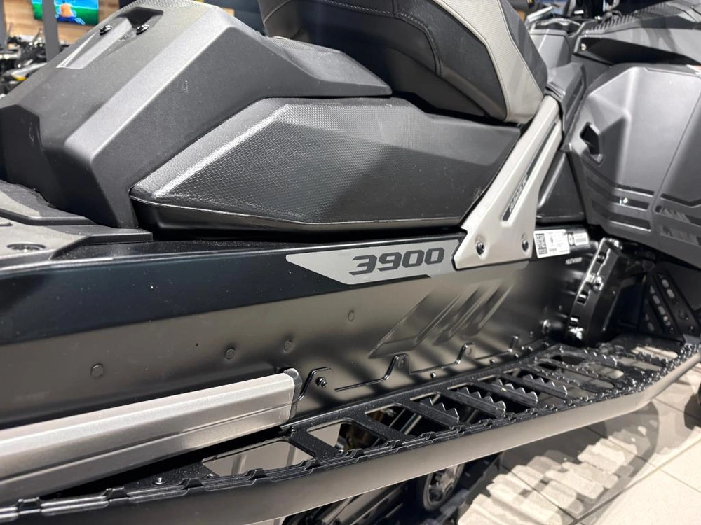 Lynx Brutal Re 15'' 900 Ace Turbo R Powdermax 2.5'' E.s. W/ 10.25'' Touchscreen 2026 alt