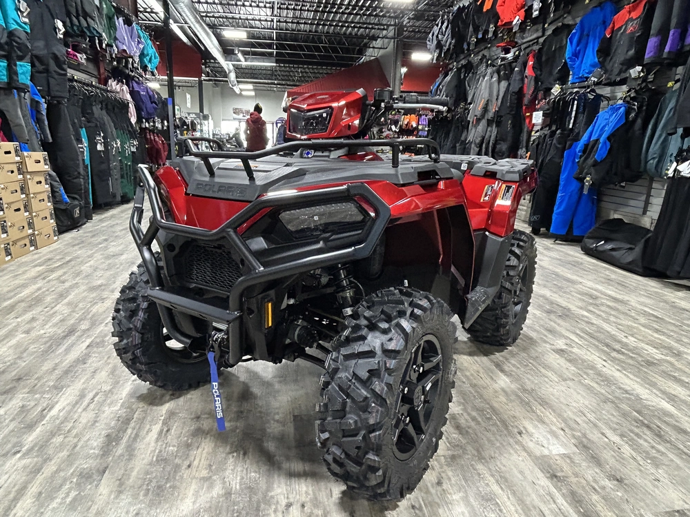 2026 Polaris Sportsman 570 Trail Red alt