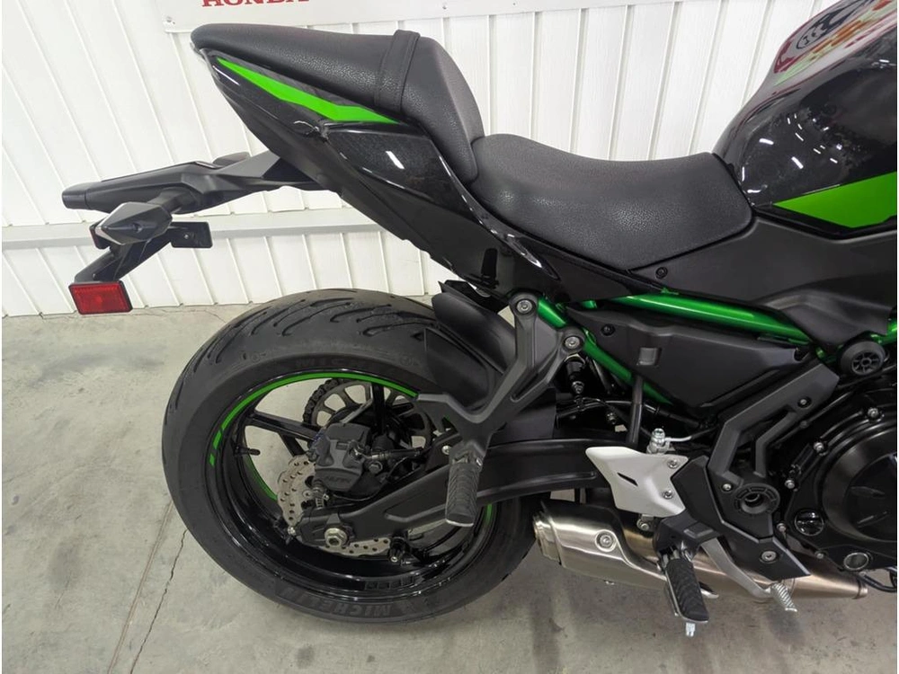 2022 Kawasaki Z650 alt