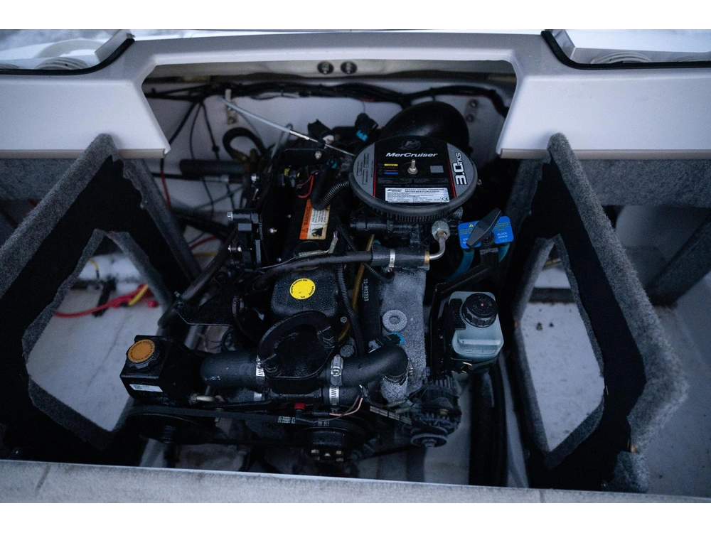 2011 Four Winns 180le alt