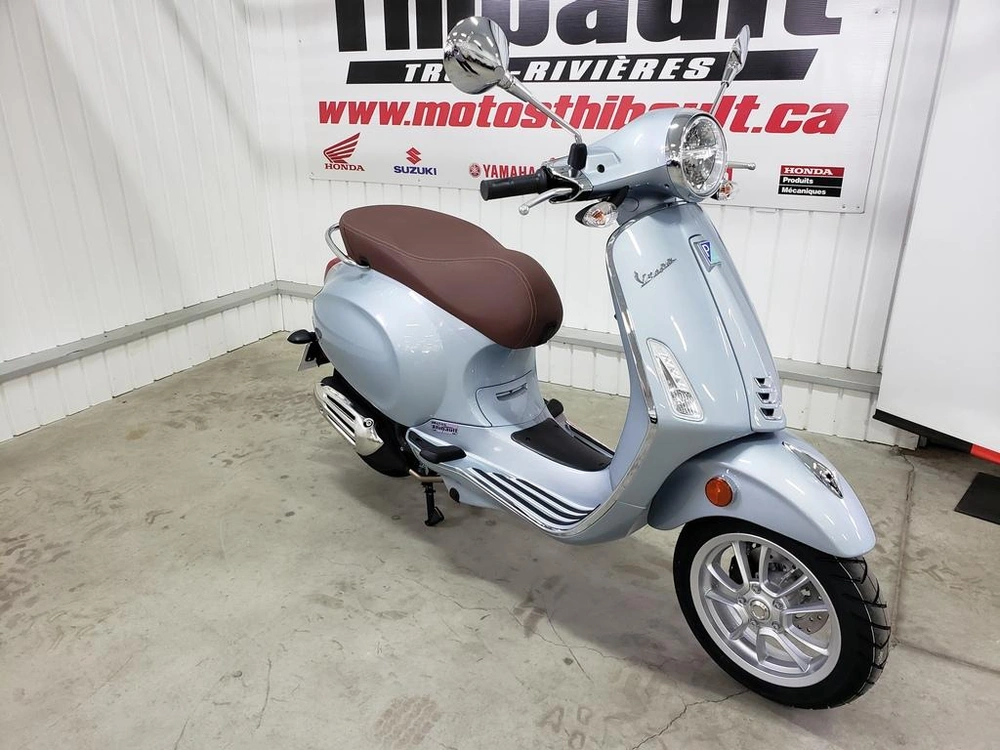 Vespa Primavera 50 2023 alt