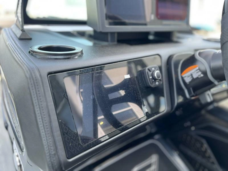 Bennington Marine M24 L-bench Arche 3t Sps+ 2025 alt