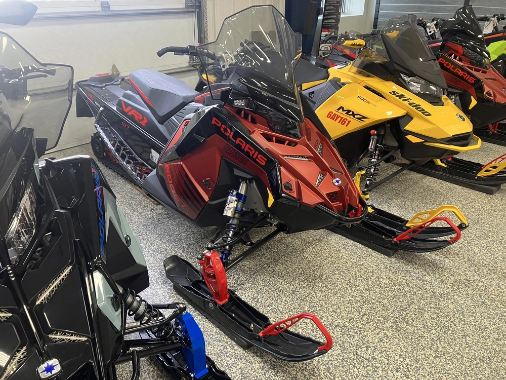 2025 Polaris Patriot Boost Indy Vr1 137 alt