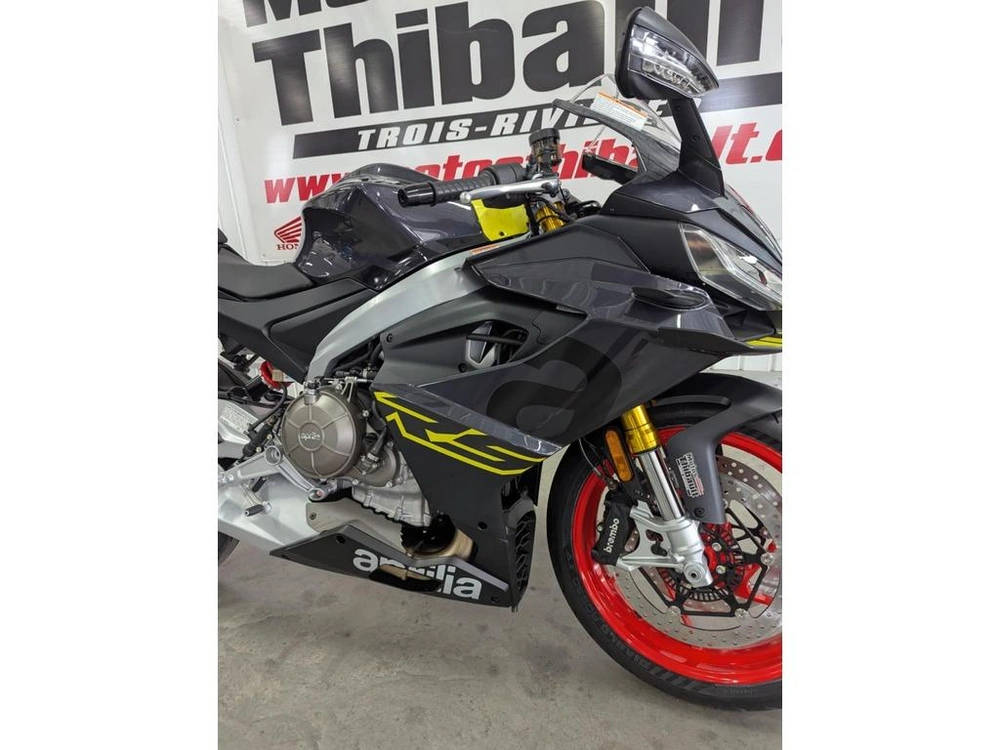 2026 Aprilia Rs 660 alt
