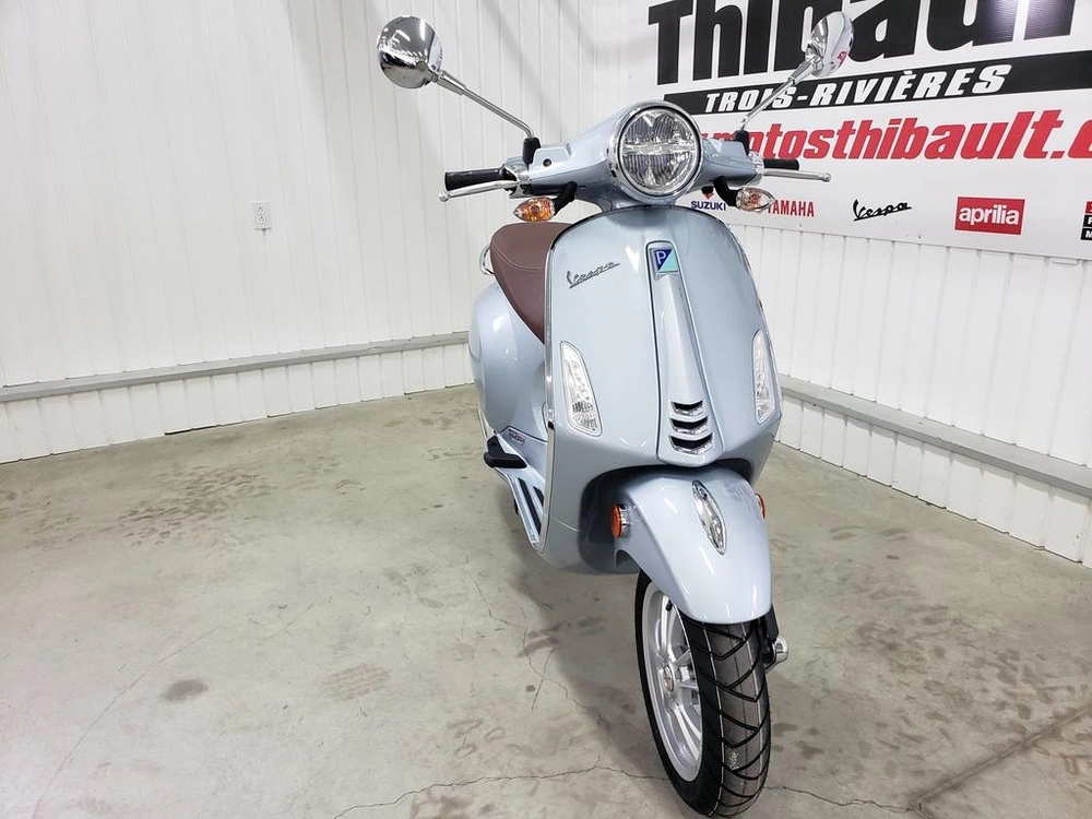 Vespa Primavera 50 2023 alt