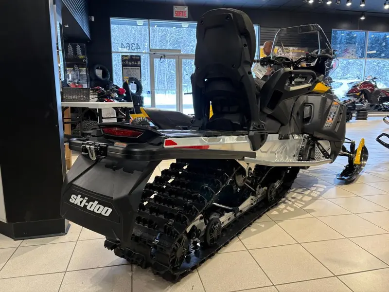 2026 Ski-Doo EXPEDITION SPORT 900 ACE Charger 1.5'' E.S.