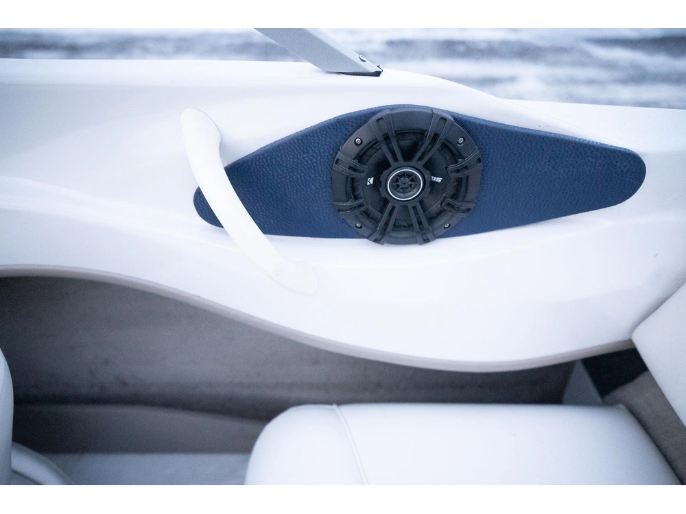 2011 Four Winns 180le alt