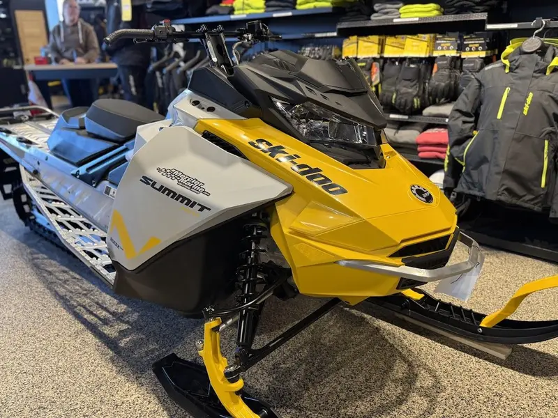 2025 Ski-Doo Summit Néo 600 EFI