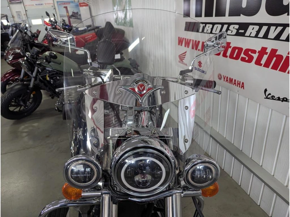 2010 Kawasaki Vulcan 900 Classic alt