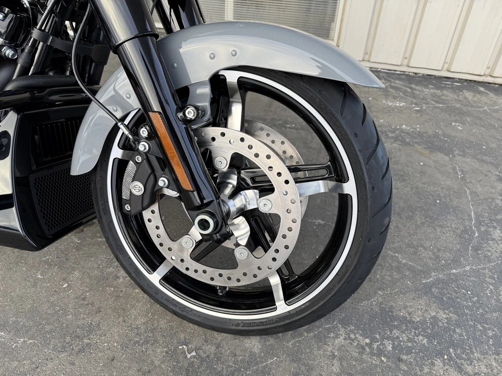 2026 Harley-davidson Street Glide alt