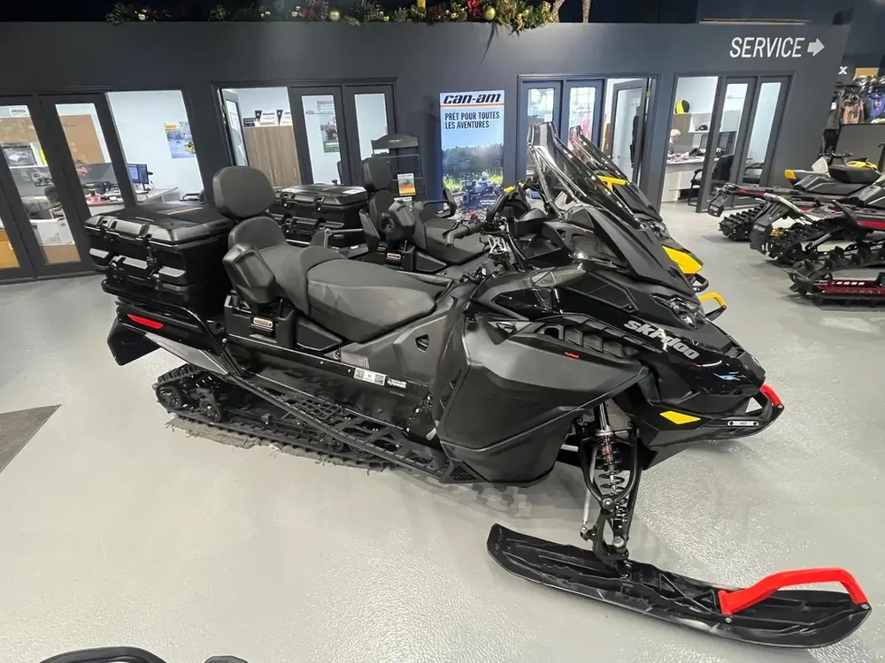 Ski-doo Expedition Se 900 Ace Cobra 1.8 2026 alt