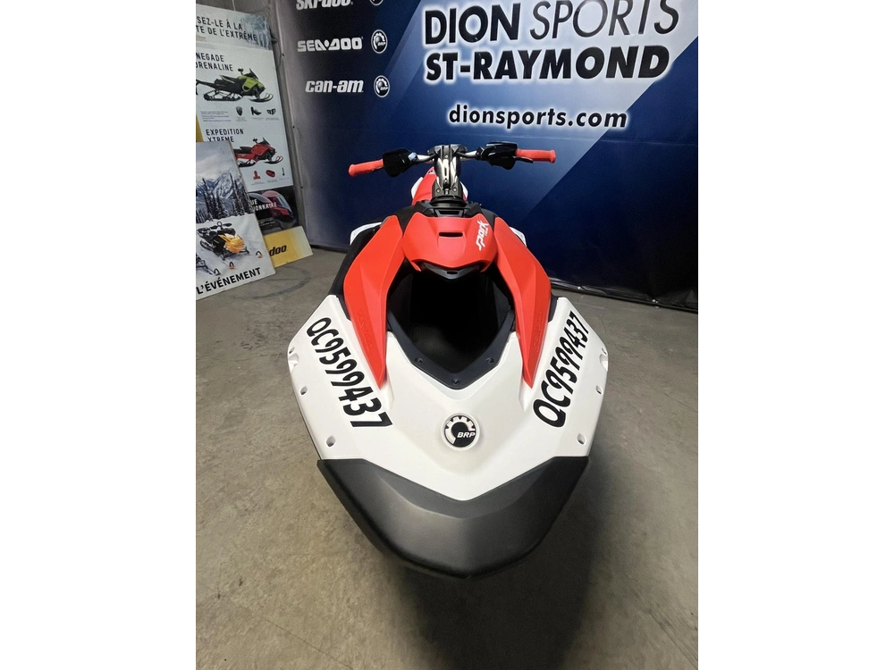 Sea-doo Spark Trixx 3 Places 2025 alt