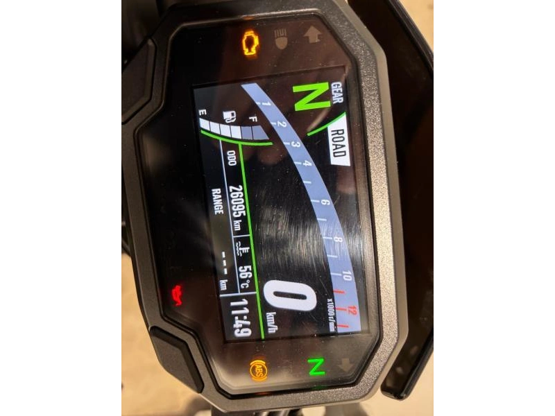 2020 Kawasaki Zr900 alt