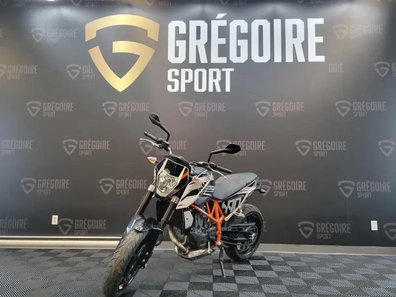 2015 KTM DUKE 690 thumbnail 6