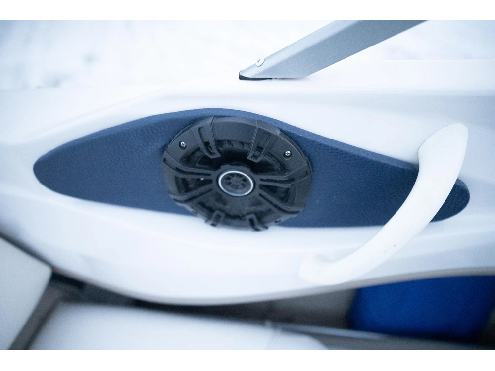 2011 Four Winns 180le alt