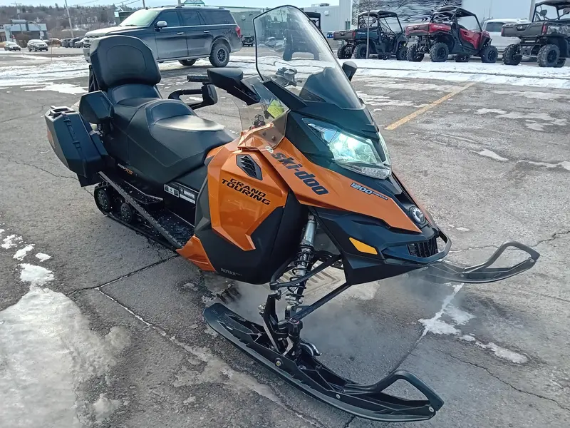 2016 Ski-Doo GRAND TOURING SE 1200