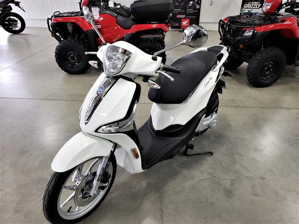2023 Piaggio Liberty 50 alt