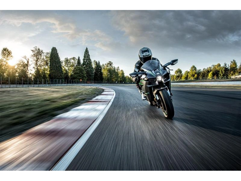 Kawasaki Ninja H2 Carbon 2026 alt