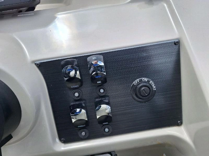 2018 Cypress Cay Seabreeze 212 3 Quilles 115hp alt