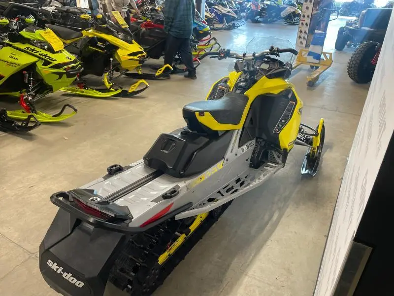 2019 Ski-Doo MXZ X 850 E-TEC
