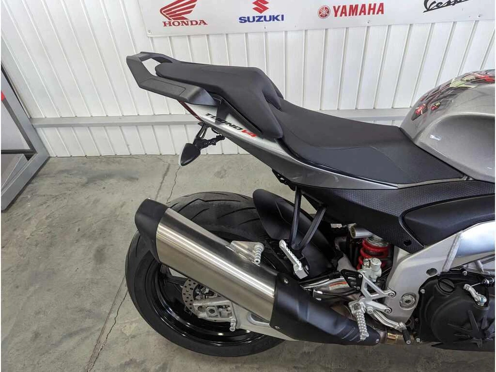 Aprilia Tuono V4 1100 2021 alt