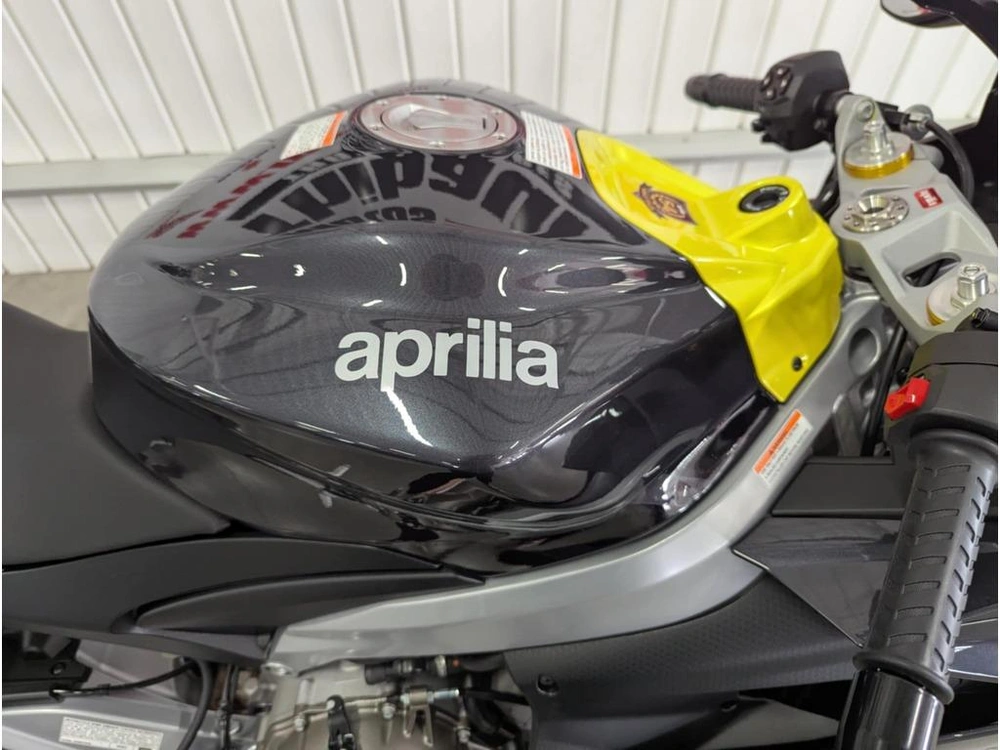 2026 Aprilia Rs 660 alt
