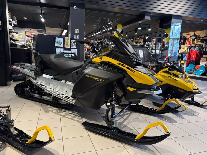 2026 Ski-Doo EXPEDITION SPORT 900 ACE Charger 1.5'' E.S.