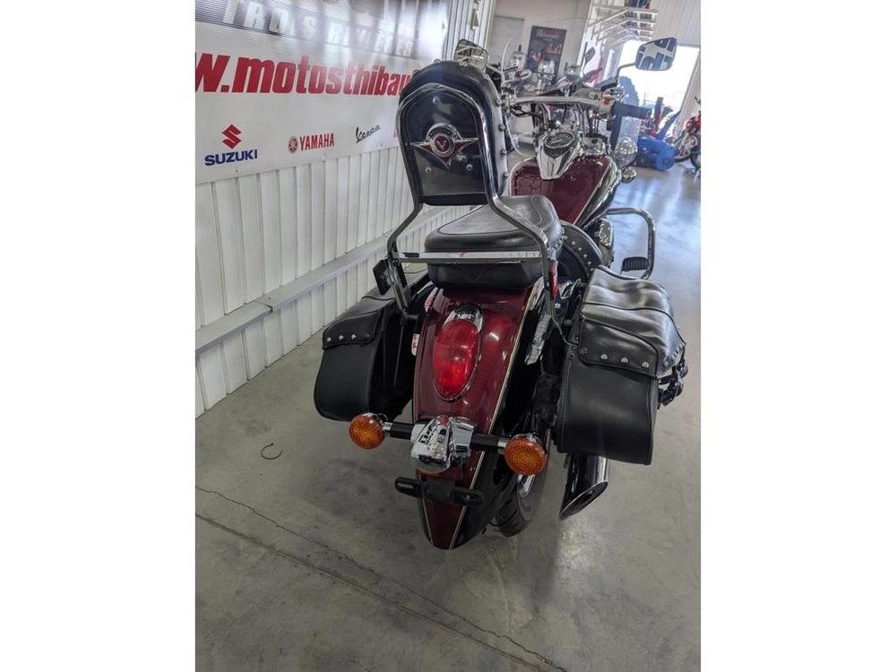2010 Kawasaki Vulcan 900 Classic alt